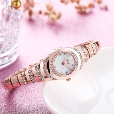 Picture of New Trend Fashion Steel Chain Diamond Women WatchSilver, Rose Gold, Gold