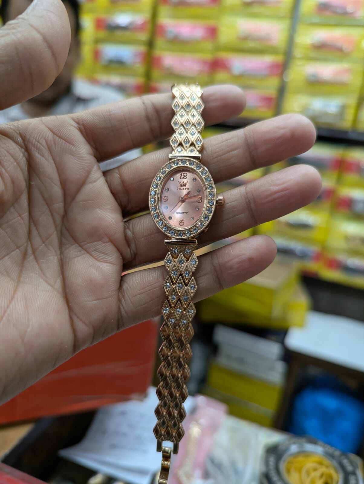 Picture of Oleves Branded wrist watch for ladies with price topBlack, Gold