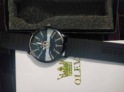 Picture of Oli-vs new luxury fashion leather belt wrist-watche for men only Halping hends BD-Black