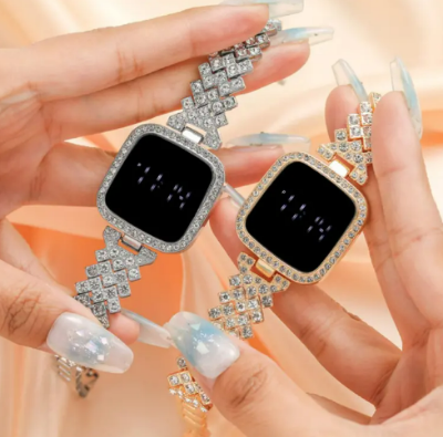 Picture of Timeless Beauty - Discover a Style Fashion Square Diamond Watch for Women that's an Elegant Accessory and a TimepieceBlack, silver, Gold