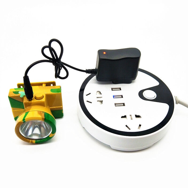 Picture of DC 4.2V 500mA Smart Charger for 18650 Li ion Battery with 30cm Cable -Black