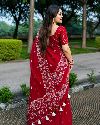 Picture of Hamim Fashion Puja Collection Saree Semi Muslin Laknow Embroidery Work with Blouse Piece  - 13 Haat