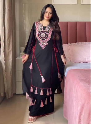 Picture of Hamim Fashion VIP Linen Stitched 3 piece with Embroidery Work