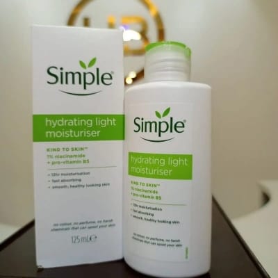 Picture of Simple Kind to Skin Hydrating Light Moisturizer 125ml - Multicolor