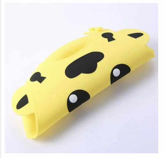 Picture of 1Pcs Baby Silicone Bib Waterproof Saliva Towel Newborn Feeding Bibs Bandana Cartoon Aprons Adjustable Feeding Burp Cloth Saliva 7 Ratings2 Answered Questions-Yellow