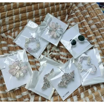 Picture of Elegant Rhinestone Wheat Brooches Simple Faux Crystal Pearl Hijab Pin for Women/sunglass,Heart/Fashion Flower Brooch Hijab Pin for Women