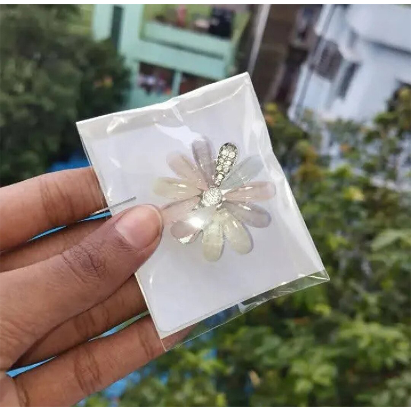 Picture of Elegant Rhinestone Wheat Brooches Simple Faux Crystal Pearl Hijab Pin for Women/sunglass,Heart/Fashion Flower Brooch Hijab Pin for Women