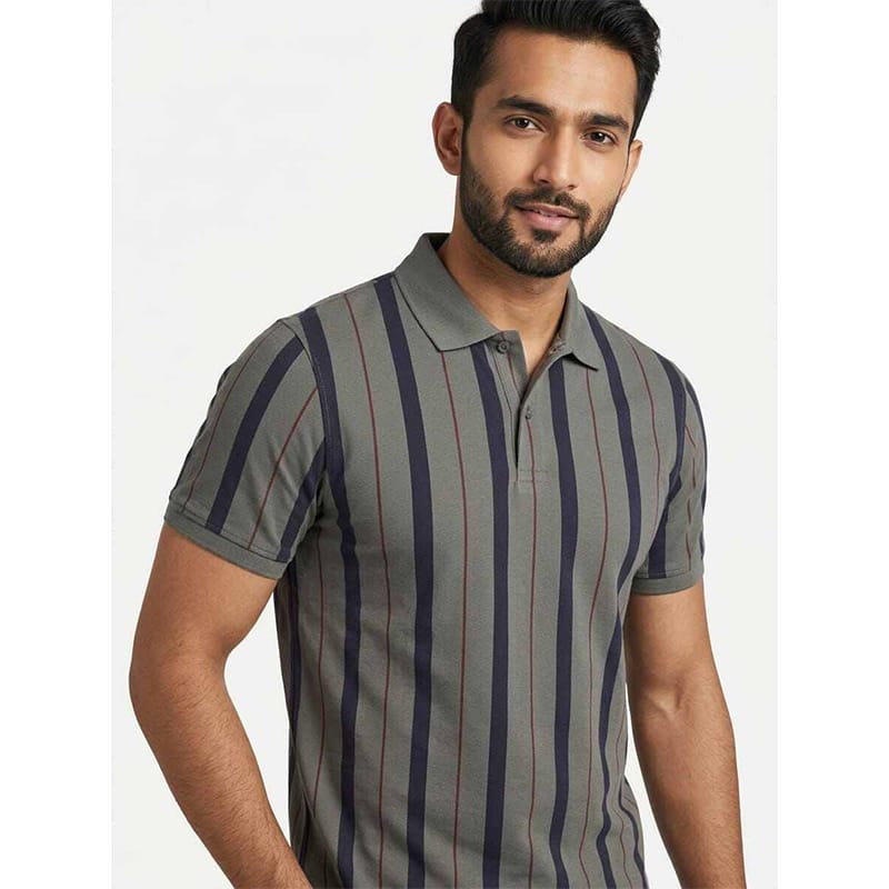 Picture of Contrast Polo Shirt for Men – Stylish Two-Tone Short Sleeve Casual Polo, Slim Fit Golf & Everyday Wear Shirt-Dark Gray(Int:XL)