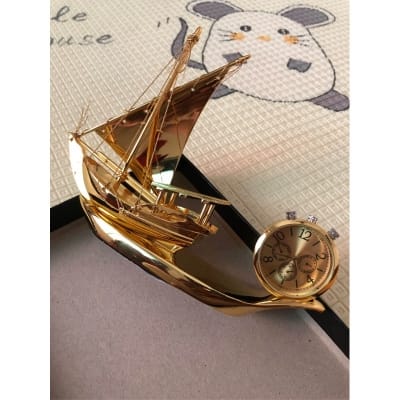 Picture of Luxury car perfume car perfume ornaments car perfume bottle creative innovation plain sailing home decoration accessories