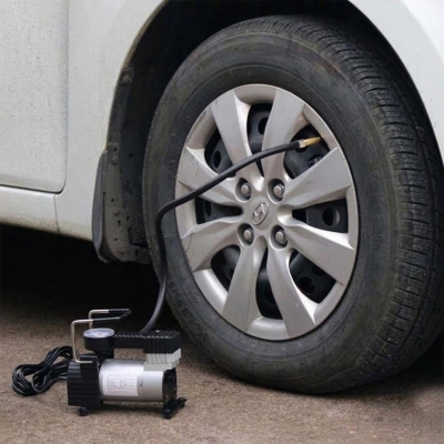 Picture of Heavy Duty Portable 12V Air Compressor 140PSI CAR VAN Tire Inflator
