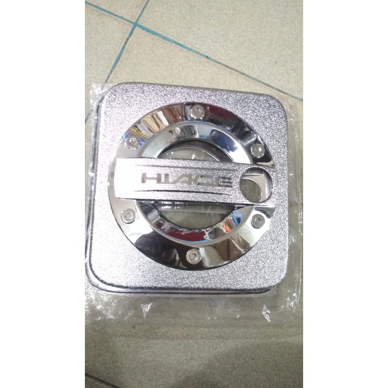 Picture of car fuel cover HiAce