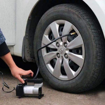 Picture of Heavy Duty Portable 12V Air Compressor 140PSI CAR VAN Tire Inflator
