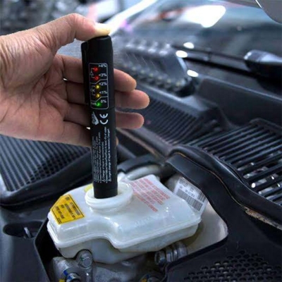Picture of Brake Fluid Cheaker Accurate Oil Quality Check Pen Universal Brake Fluid Tester Car Digital Tester Automotive Testing Tool