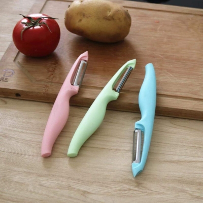 Picture of Serrated Swivel Potato Carrot Peeler Vegetables Peeler cucumber Apples Ultra Sharp PREMIUM Twin Blade-Multicolor