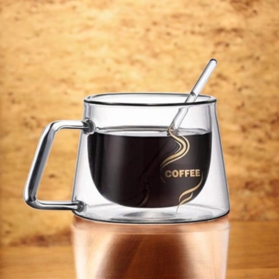 Picture of High Borosilicate Transparent Coffee Cup, Heat Resistant 16oz Double Wall Glass Mug for Tea, Coffee, and Water Use.
