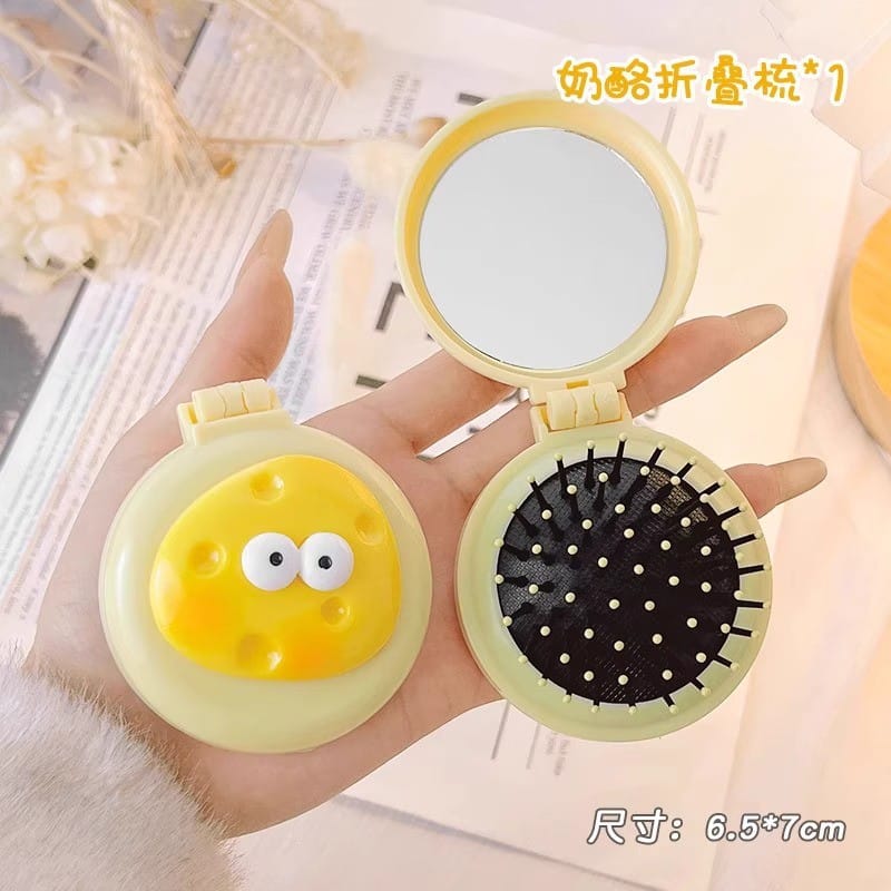 Picture of 1pcs Round Folding Comb with Mirror,Girls Hair Comb Mini Hair Brushes Mini Round Hair Comb Folding Travel Hair Brush Travel Size Hair Massage Comb for Women and Girls,Random Color and Style