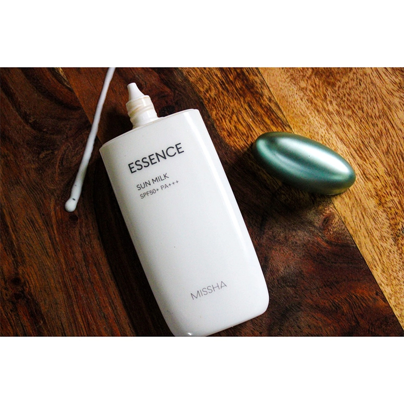 Picture of Missha Essence sun milk