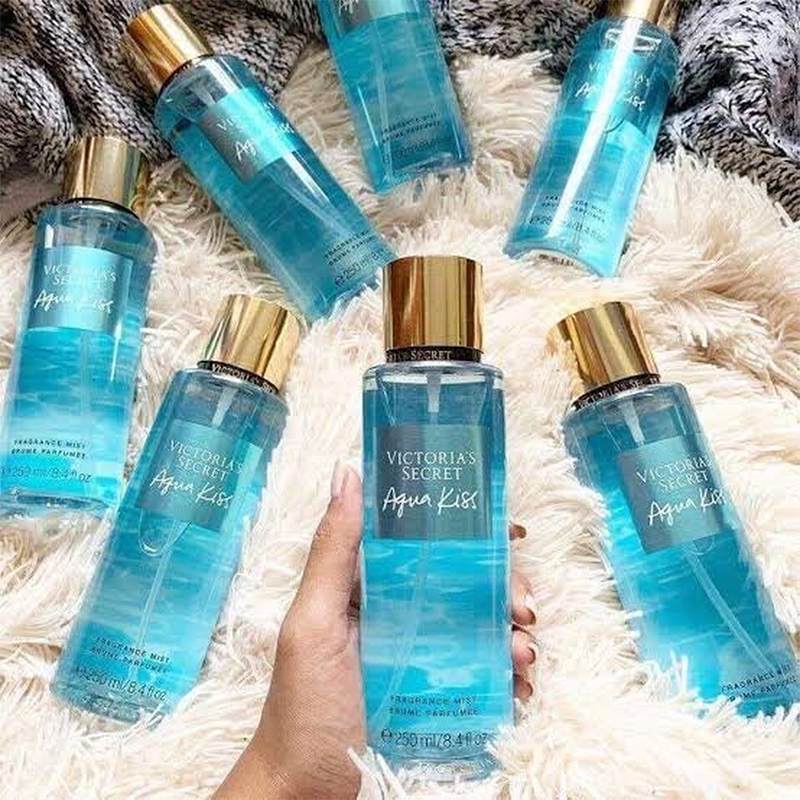 Picture of Victoria's Secret Aqua Kiss Fragrance Mist - 250ml