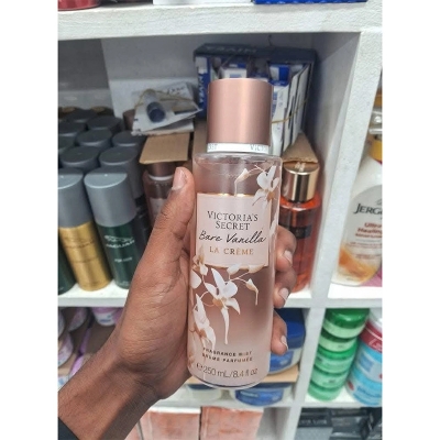 Picture of Victoria's Secret Bare Vanilla La Creme Fragrance Mist - 250ml