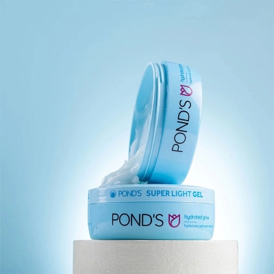 Picture of Pond's Super Light Gel with Hyaluronic Acid + Vitamin E 100ml