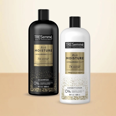 Picture of Tresemme 7x Moisture Rich Shampoo And Conditioner Set For Dry Hair, 828 ml