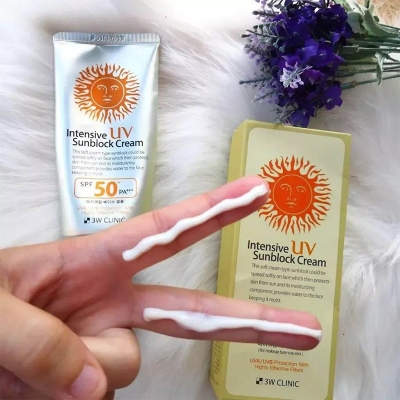Picture of 3W Clinic Intensive UV Sunblock Cream SPF 50+ PA+++ - Gold