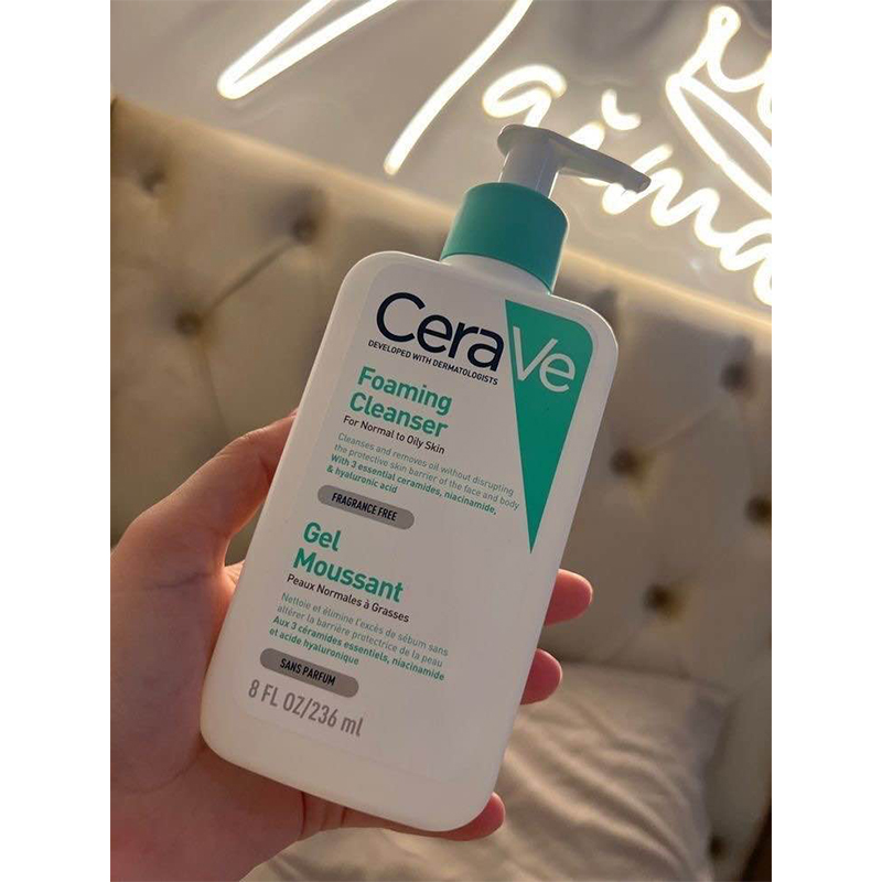 Picture of CeraVe Foaming Cleanser (Gel Moussant) - White