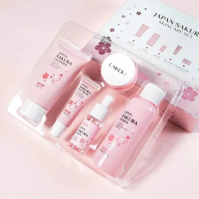 Picture of LAIKOU Japan Sakura Skincare Set - Pink