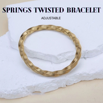 Picture of Springs Twisted Bracelet Color- Silver