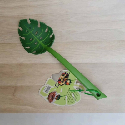 Picture of Multifunctional Green Monstera Leaf Colander - Long-Handled Spaghetti Slotted Spoon for Home Kitchen-Green