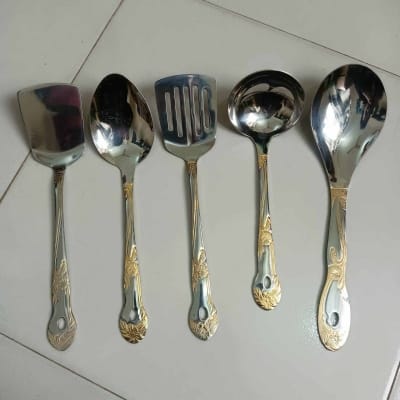 Picture of 5 pcs set stainless steel big spoon set Rice spoon,logn rice spoon,sup spoon, spatula spoon golden design heavy quality-Silver