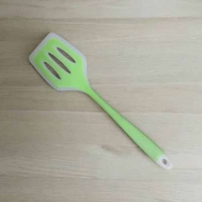 Picture of Korean Version Silicone Frying Pan Turner Spatula - Non-Stick Cooking Shovel, Multicolor, 1 Piece-Green