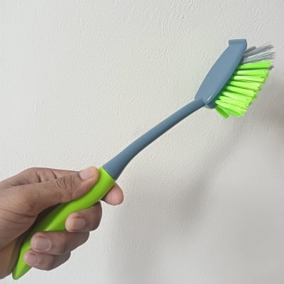 Picture of 1 pcs Kitchen Diffusion Type Scrub Brush for Cleaning Dishes Pots Pan Sink and Bathroom with Comfortable Long Handle-Multicolor