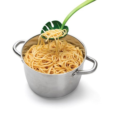Picture of Green Monstera Leaf Colander Multifunctional Long-Handled Spaghetti Slotted Serving Spoon Salad Slotted Spoon For Home Kitchen-Green