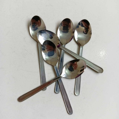 Picture of Sara 6 pcs Stainless steel Tea spoon silver for kitchen 14cm long best spoon for House, Kitchen, Travel, restaurant  etc-Silver
