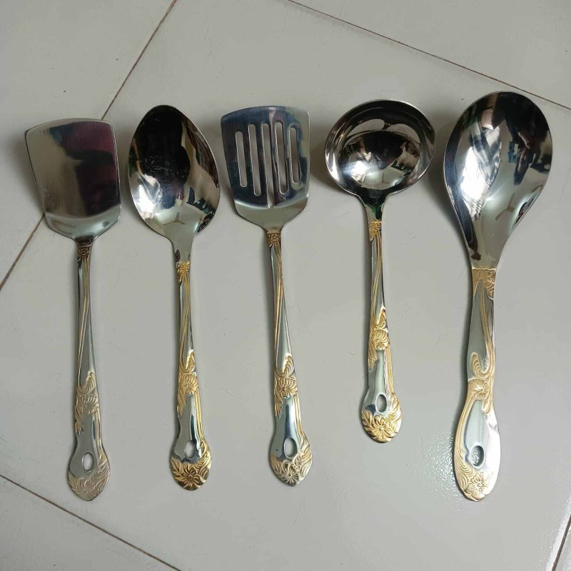 Picture of 1 pcs stainless steel Long Rice spoon golden design heavy quality-Silver