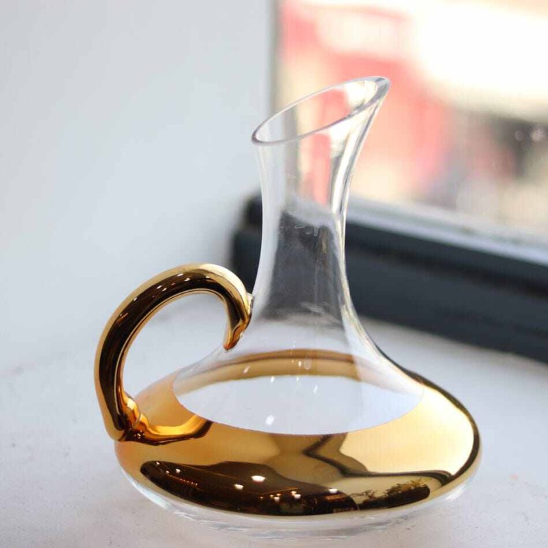 Picture of 7 pcs set European style Red Coke Glass Set Domestic cocacola Decanter European Style Luxury Black water Glasses 1500ml and 320ml Golden color Design-Gold