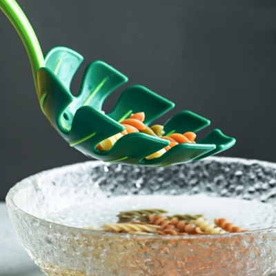 Picture of Green Monstera Leaf Colander Multifunctional Long-Handled Spaghetti Slotted Serving Spoon Salad Slotted Spoon For Home Kitchen-Green