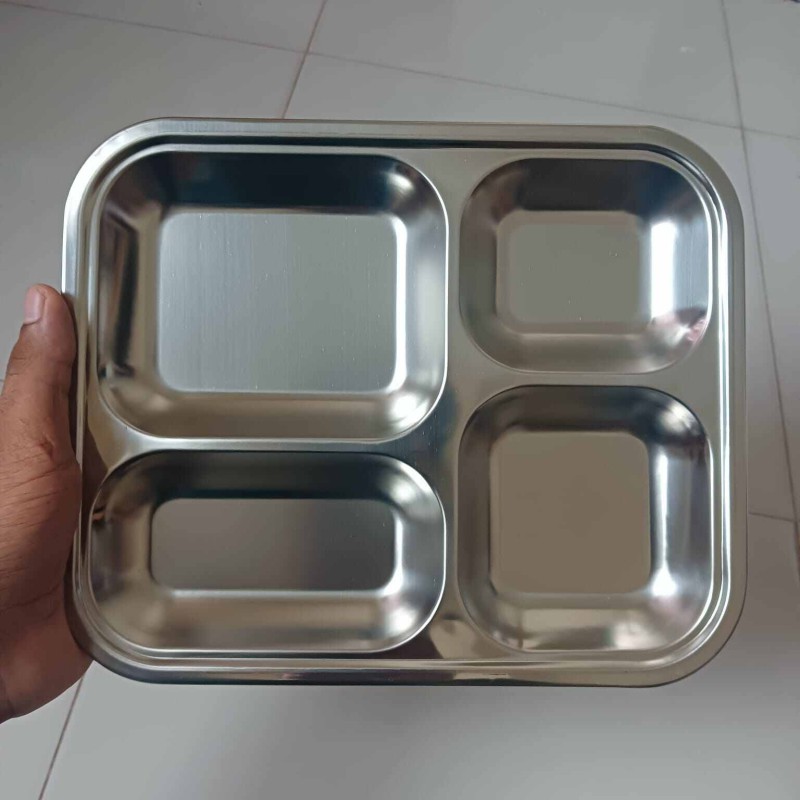 Picture of MollaDepartmental 1 PCS 4 compartment Stainless Steel Cafeteria Tray-Silver