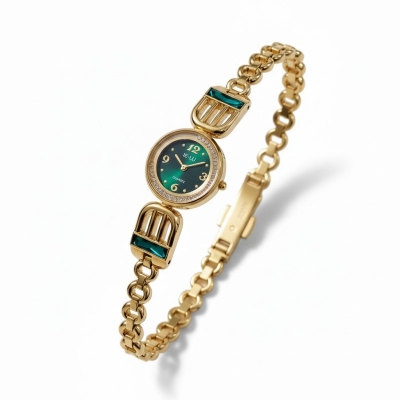 Picture of Elegant Vintage Emerald Green Dial Bracelet Watch for Women Featuring Luxurious Gold-Tone Metal Chain Link Strap with Decorative Green Crystal Accents Perfect for Sophisticated Daily Wear or Special Evening Events.-Multicolor