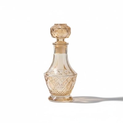 Picture of Light Amber Diamond Textured Glass Whiskey Decanter with Airtight Stopper, Lead-Free Crystal Cut Design Decorative Liquor Bottle for Home Bar, Elegant Vintage Style Spirit Carafe for Bourbon, Scotch, Wine, and Brandy-Gold