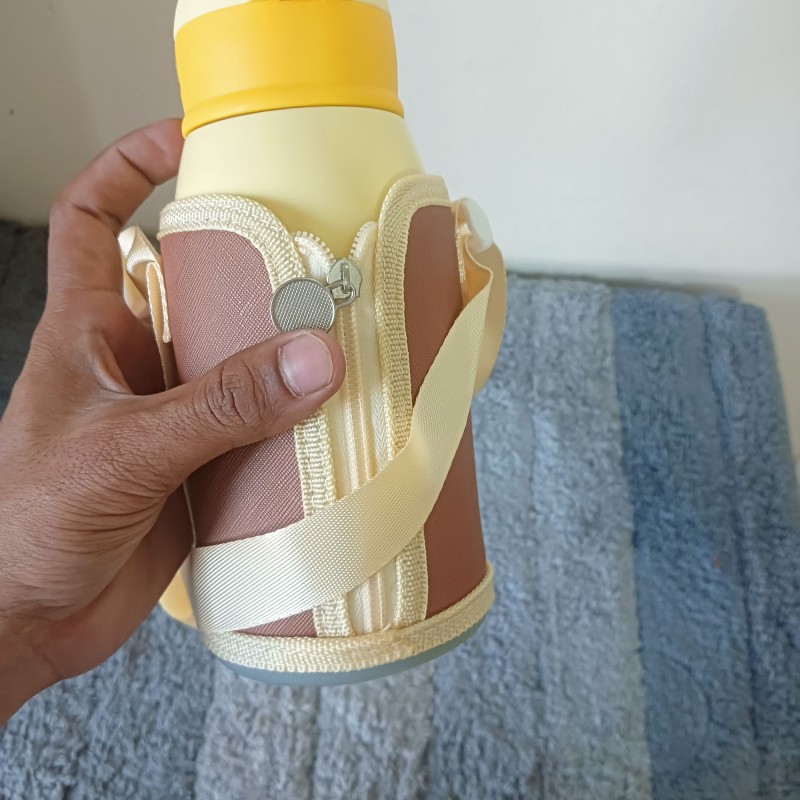 Picture of Double Insulated Water bottle with zipper Cover  and color strip Stainless Steel Thermal Water Bottles Cold for 20 Hours and Hot for 12 Hours Leak-Proof Sports Flask 500 ML-Multicolor