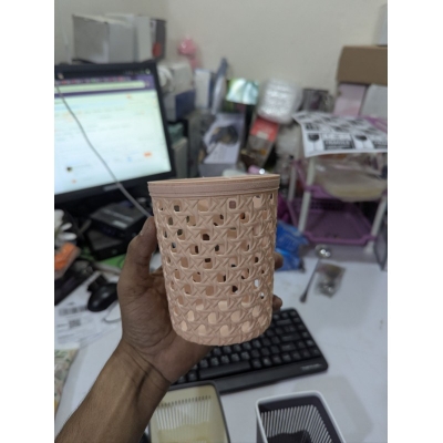Picture of Small Round Slatted Wastebasket for Office or Home
Durable PP Plastic Mini Trash Can, 8.5 cm Base-Multicolor