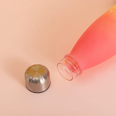 Picture of 600ml Stylish plastic Sports Water Bottle with Drop Proof and Leakage Proof multiple color-Multicolor