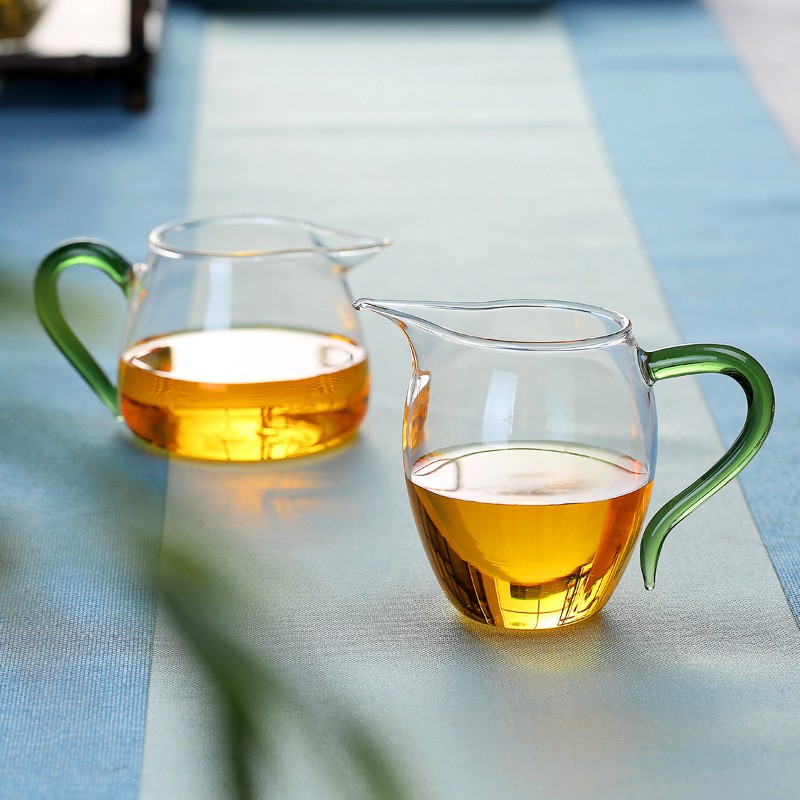 Picture of 1pcs Glass Tea Pitcher, Chinese Tea Set Accessory, Chahai, Teacup, Latte Art, Coffee Milk Frothing Cup, Clear, Friendly to Beginners 400 ml-Multicolor