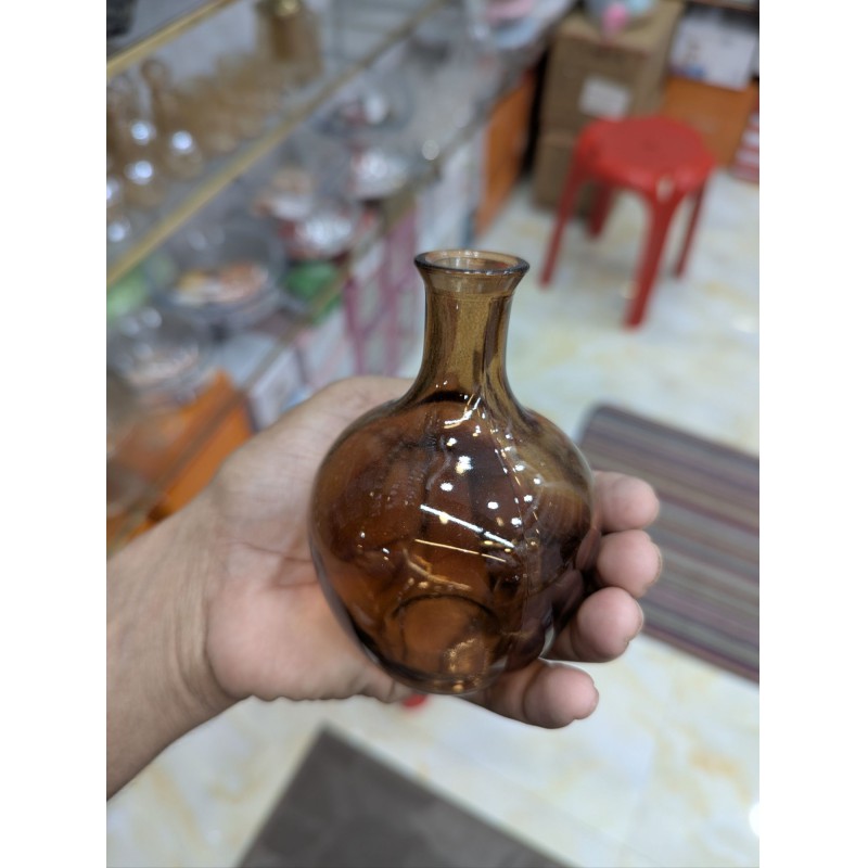 Picture of Large Smoke Grey Hand-Blown Glass Balloon Vase, Elegant Round Big Belly Decorative Bud Bottle with Slender Narrow Neck for Single Stems, Modern Aesthetic Centerpiece for Minimalist Living Room Home Decor Accent cili red-Multicolor