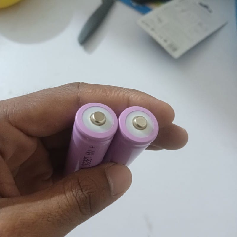 Picture of 1pcs 18650 Li-ion Rechargeable Battery 3.7V 7800mAh High Capacity Lithium Cell for Flashlights, leger lights, Power Banks, Toys, and Portable Electronics – Long Cycle Life, High Energy Density-Multicolor