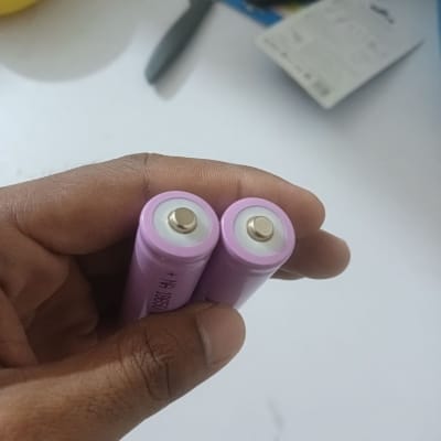 Picture of 1pcs 18650 Li-ion Rechargeable Battery 3.7V 7800mAh High Capacity Lithium Cell for Flashlights, leger lights, Power Banks, Toys, and Portable Electronics – Long Cycle Life, High Energy Density-Multicolor