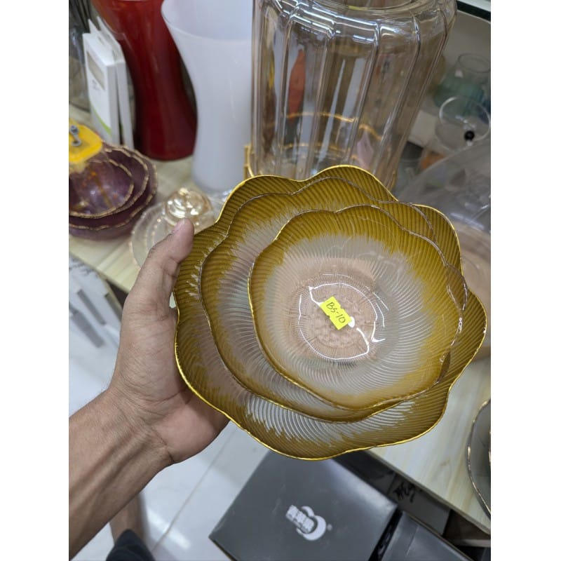 Picture of Premium 3-Piece Golden Rimmed Glass Serving Bowl Set Featuring Elegant Scalloped Flower Design, Clear Nesting Crystal Dishes for Fruit, Salads, Curry, and Desserts, Perfect Luxury Kitchenware for Formal Dining and Home Decor.-Multicolor