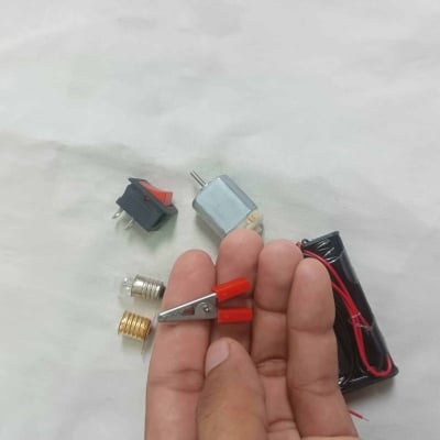 Picture of Explore Electricity with 7pcs Circuit Kit – Build Motors, Learn Current Flow – Ideal for School Science Projects & Home Experimentation-Multicolor